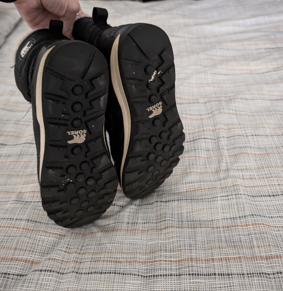 Sorel out n about boots - Picture 3 of 5